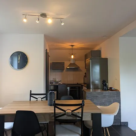 Au Jardin Des Pies *